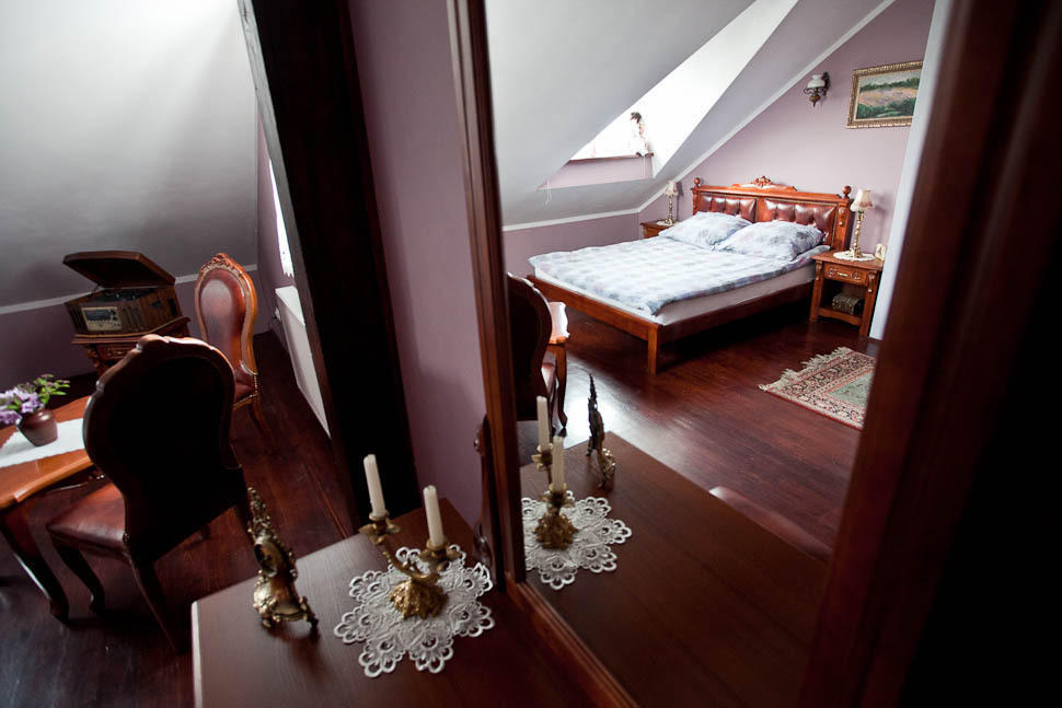 Bed and Breakfast Dwor Na Wichrowym Wzgorzu Przybyslawice Номер фото