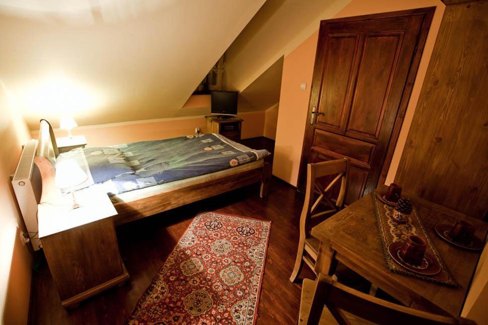 Bed and Breakfast Dwor Na Wichrowym Wzgorzu Przybyslawice Екстер'єр фото