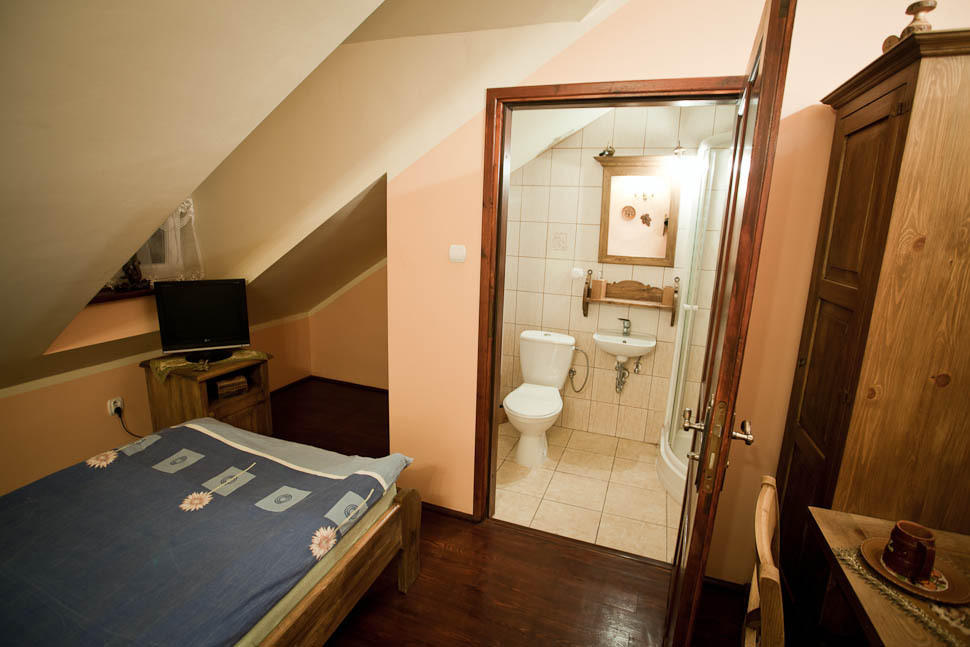 Bed and Breakfast Dwor Na Wichrowym Wzgorzu Przybyslawice Номер фото