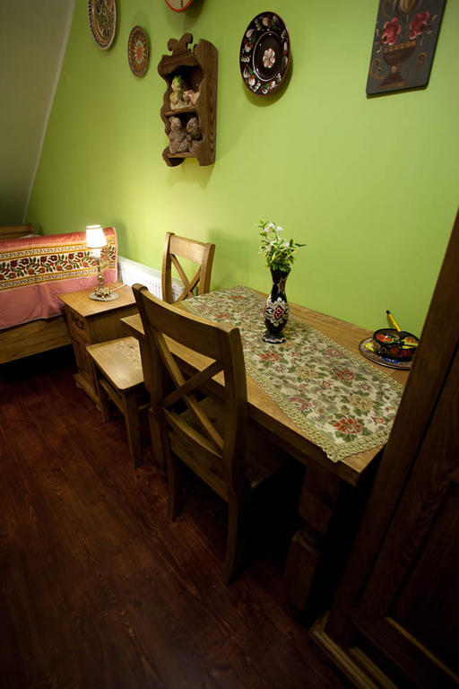 Bed and Breakfast Dwor Na Wichrowym Wzgorzu Przybyslawice Екстер'єр фото