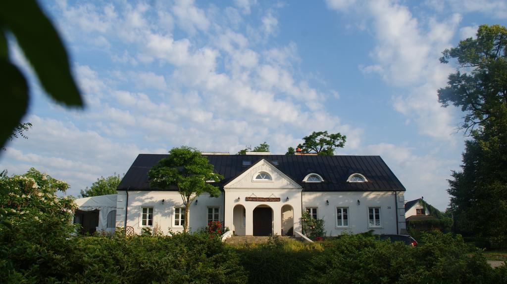 Bed and Breakfast Dwor Na Wichrowym Wzgorzu Przybyslawice Екстер'єр фото